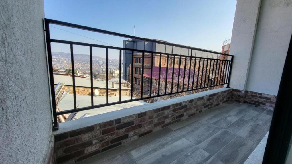 Brothers Apartments With Terrace In Old Τυφλίδα Εξωτερικό φωτογραφία