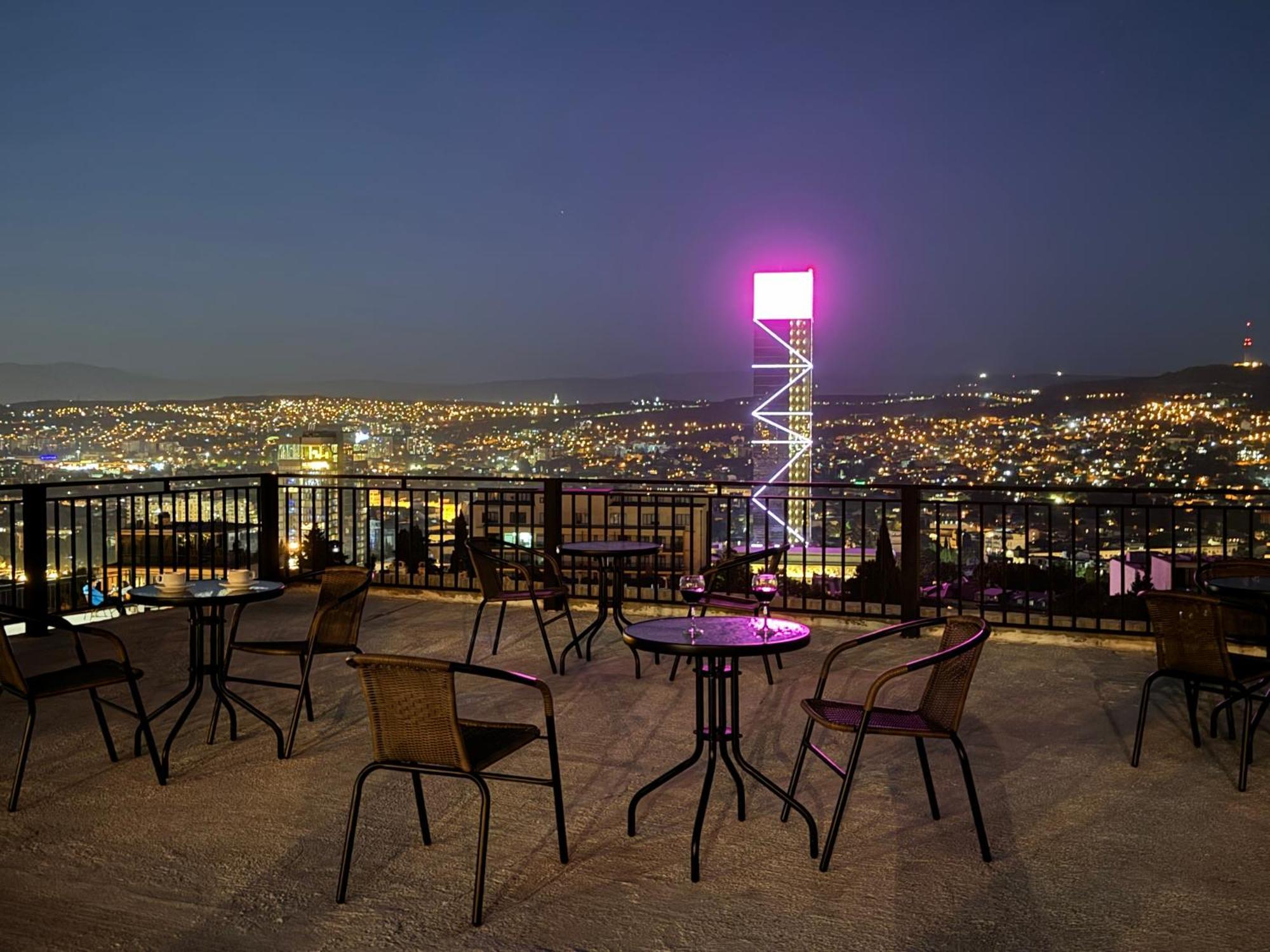 Brothers Apartments With Terrace In Old Τυφλίδα Εξωτερικό φωτογραφία