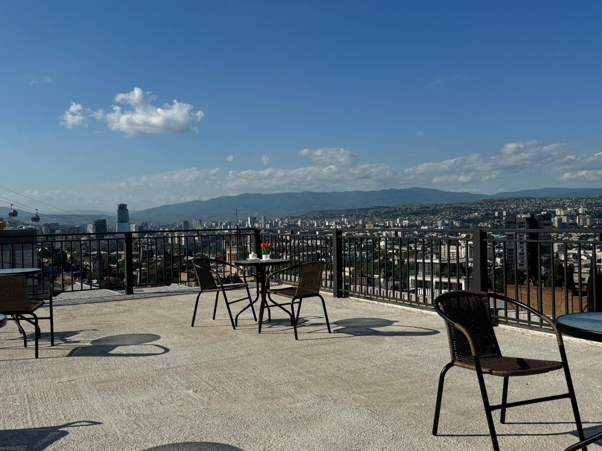 Brothers Apartments With Terrace In Old Τυφλίδα Εξωτερικό φωτογραφία
